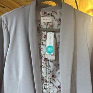 Skies Are Blue Women's Gray Blazer